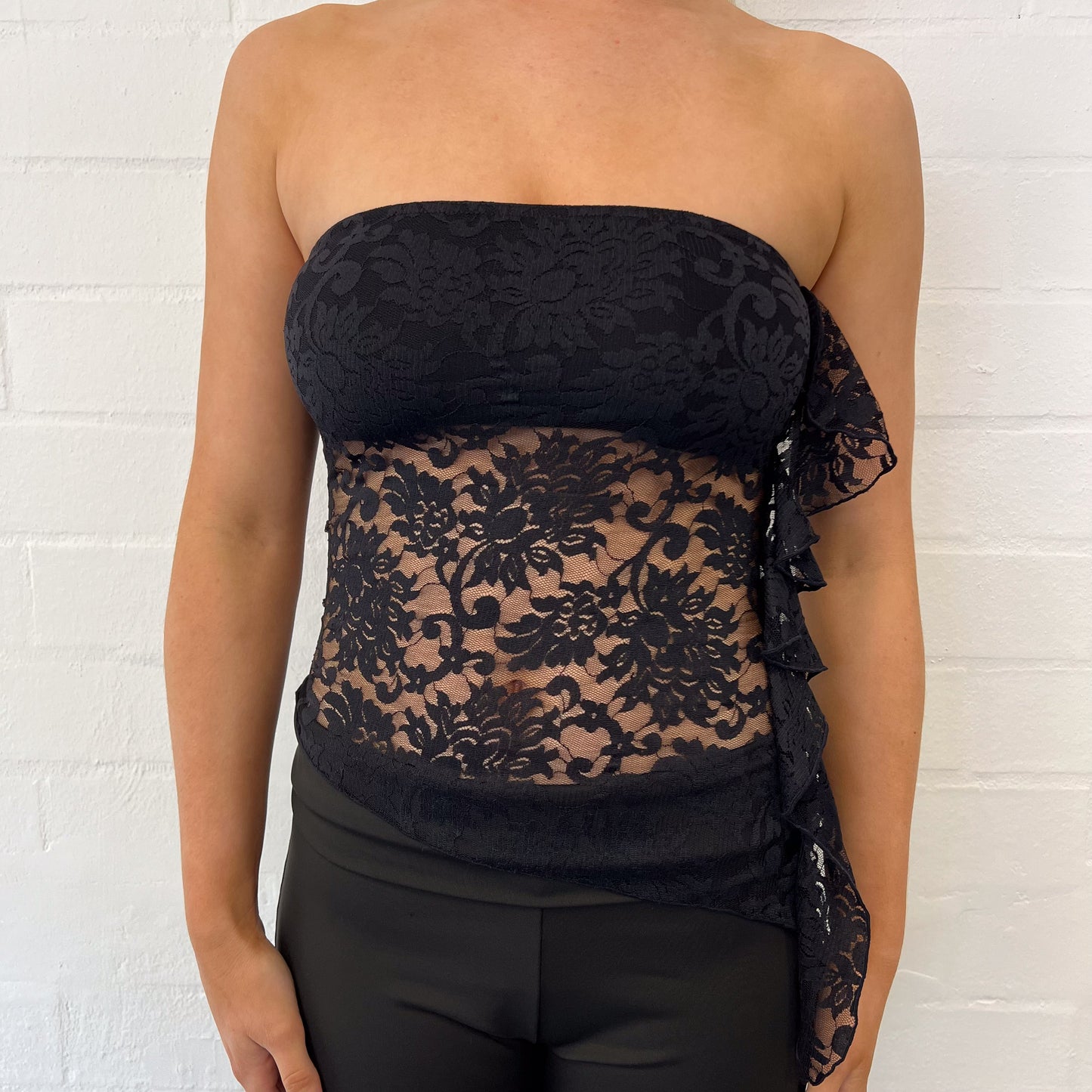 Buffy Strapless Top / Black Lace