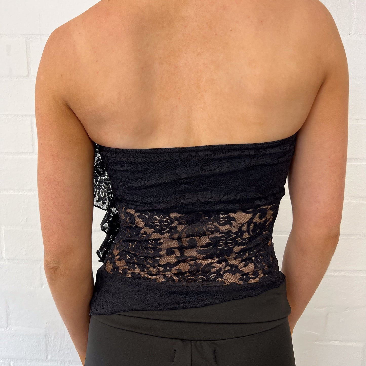 Buffy Strapless Top / Black Lace