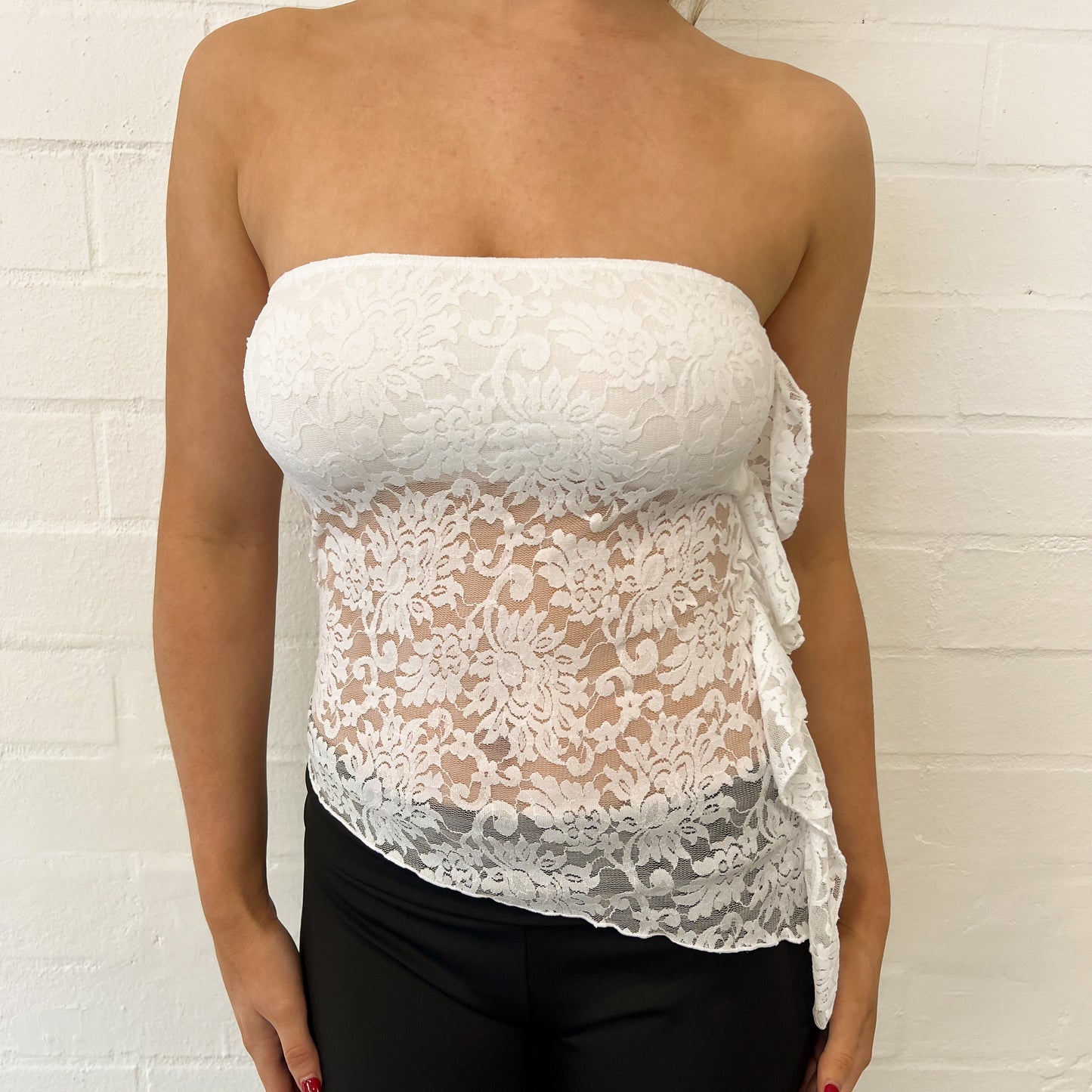 Buffy Strapless Top / White Lace